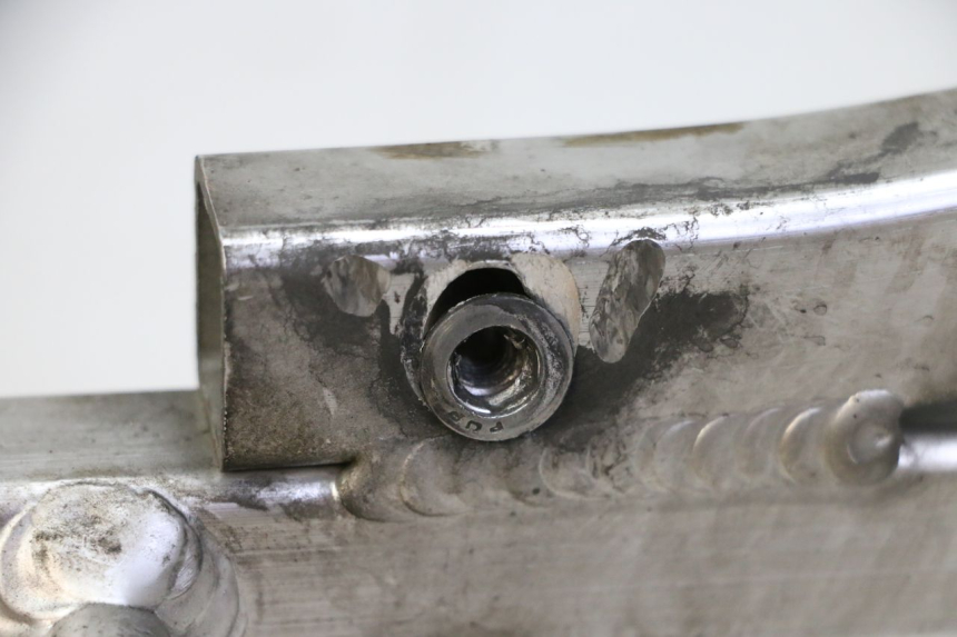 photo de REAR SUBFRAME HONDA CBR RR FIREBLADE 900 (1992 - 1994)