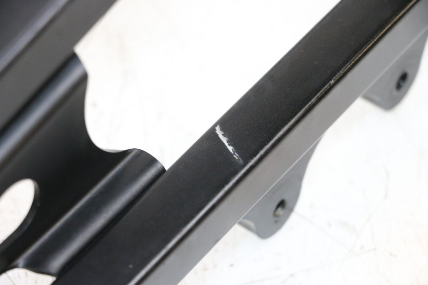 photo de REAR SUBFRAME SUZUKI GSXR GSX-R 1000 (2003 - 2004) - Fixing points details