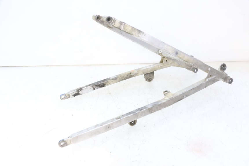 photo de REAR SUBFRAME YAMAHA YZ 125 (1998 - 2005)