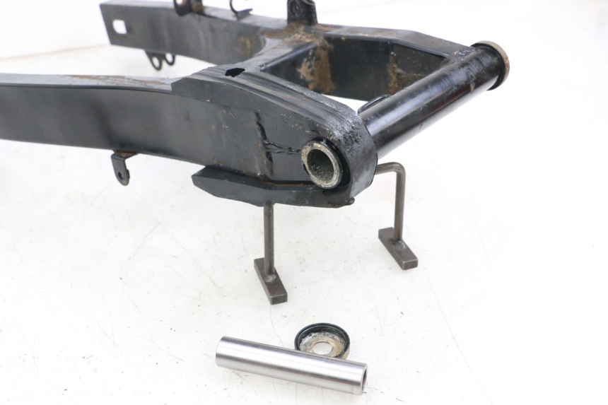 photo de Swingarm HYOSUNG GV AQUILA 125 (2000 - 2004)