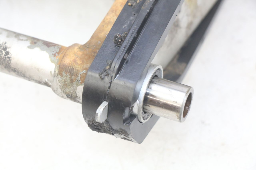 photo de SWINGARM HONDA CBR F SC25 1000 (1989 - 1992)