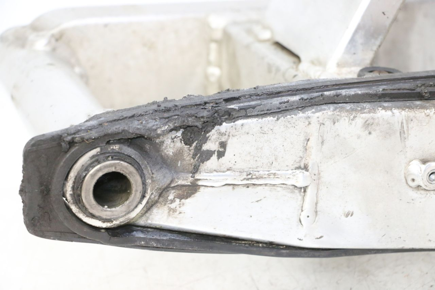 photo de SWING ARM HONDA CBR RR FIREBLADE 900 (1992 - 1994)