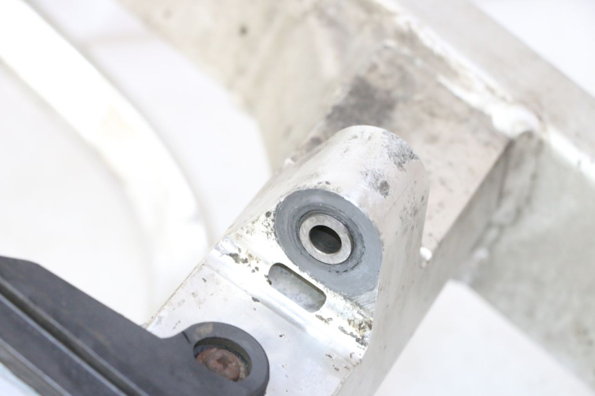 photo de SWING ARM HONDA CBR RR FIREBLADE 900 (1992 - 1994)