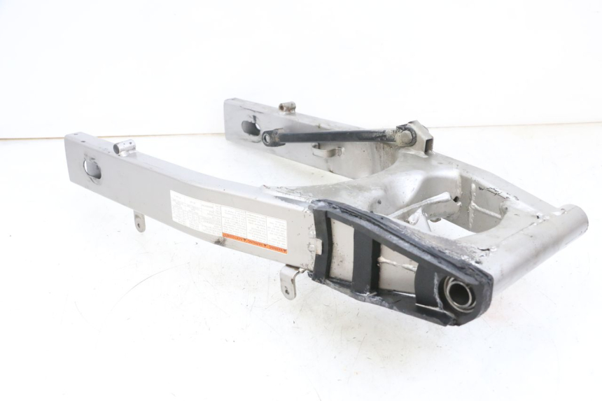 photo de SWING ARM SUZUKI GSF N BANDIT 600 (1996 - 1999) - Detailed visual inspection