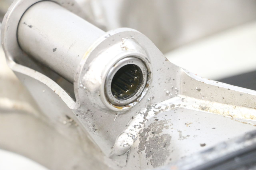 photo de SWING ARM SUZUKI GSF N BANDIT 600 (1996 - 1999) - Technical close-up