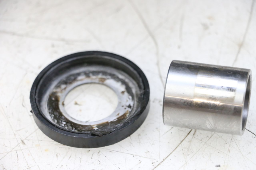 photo de SWING ARM SUZUKI GSXR GSX-R 1000 (2003 - 2004) - Surface and material condition