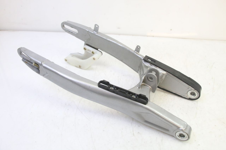photo de SWINGARM APOLLO RFZ 125