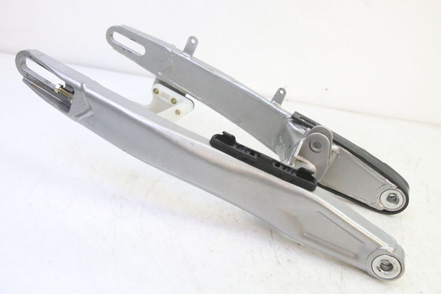 photo de SWINGARM APOLLO RFZ 125