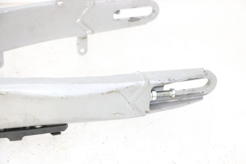 photo de SWINGARM APOLLO RFZ 125