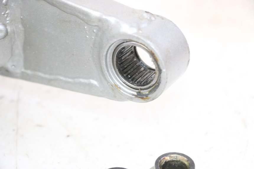 photo de SWINGARM APOLLO RFZ 125