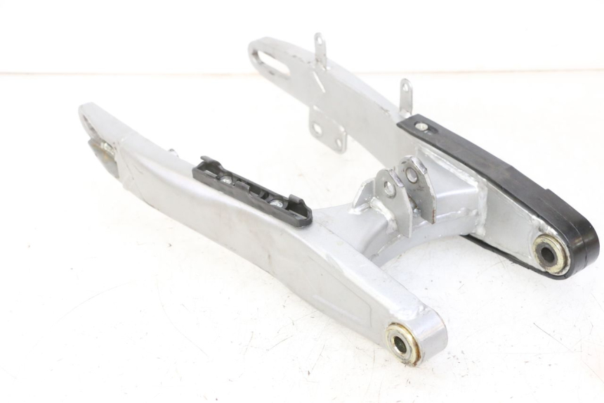 photo de SWINGARM APOLLO RFZ 125