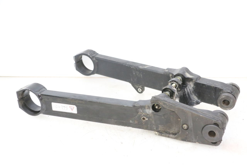 photo de SWING ARM TRIUMPH SPRINT 900 (1995 - 1998)