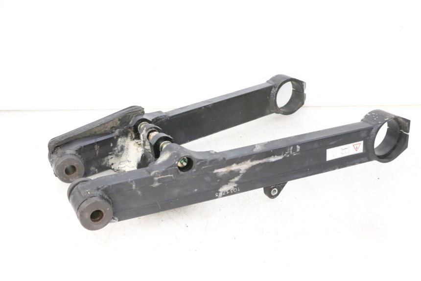 photo de SWING ARM TRIUMPH SPRINT 900 (1995 - 1998)