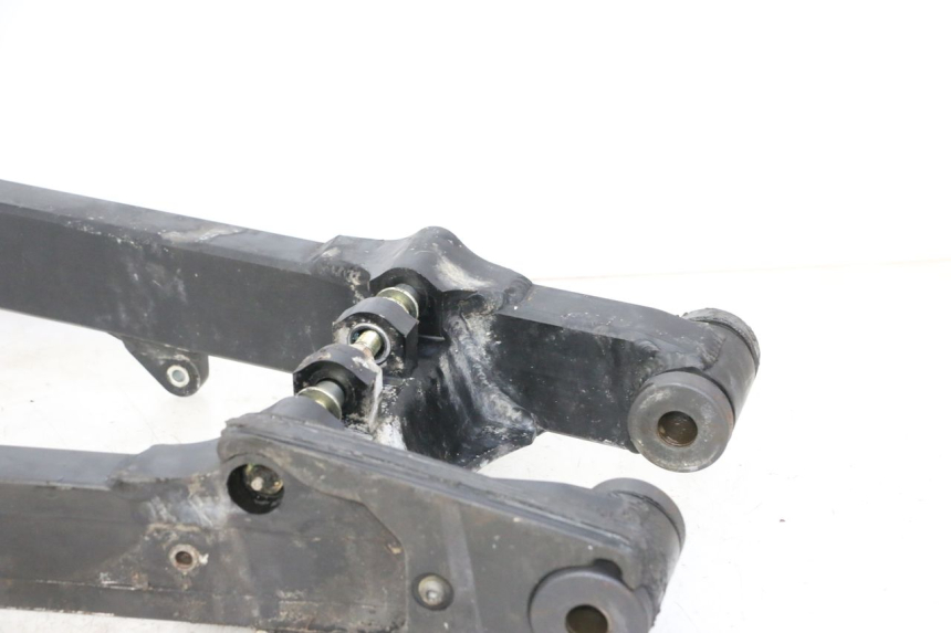 photo de SWING ARM TRIUMPH SPRINT 900 (1995 - 1998)