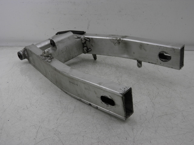 photo de SWING ARM YAMAHA FZS FAZER 600 (1998 - 2001)