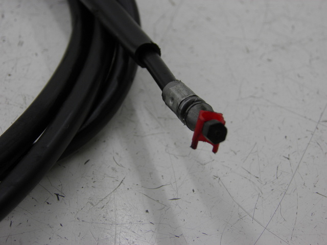 photo de SEAT LOCK CABLE HONDA SH 125 (2005 - 2008) - Zoom on usage condition