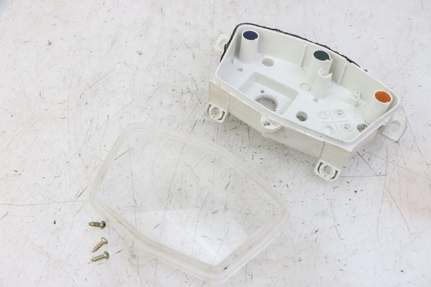 photo de SPEEDOMETER COVER PEUGEOT KISBEE 4T 50 (2018 - 2022) - Main view