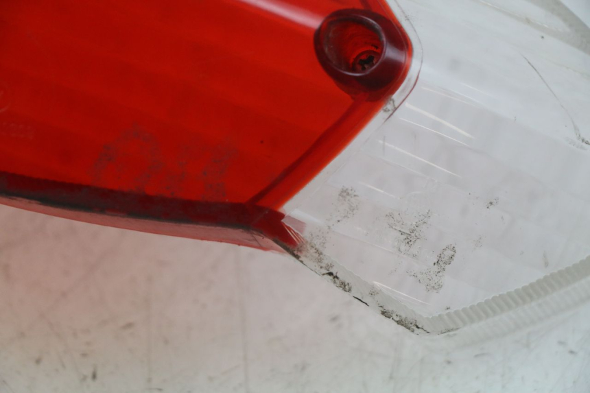 photo de REAR LIGHT LENS PEUGEOT KISBEE 2T 50 (2010 - 2017)