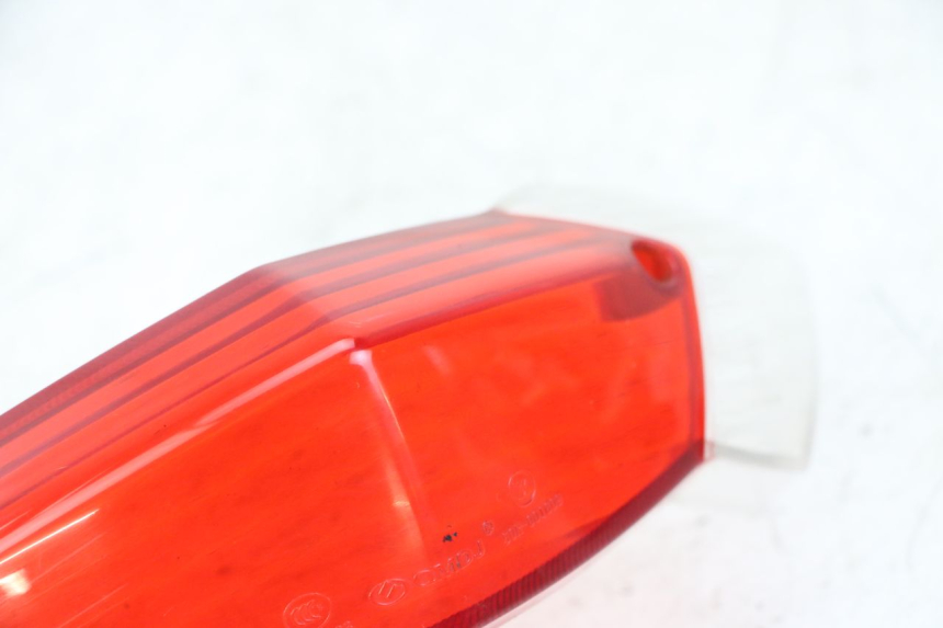 photo de TAIL LIGHT LENSE PEUGEOT KISBEE 4T 50 (2018 - 2022)