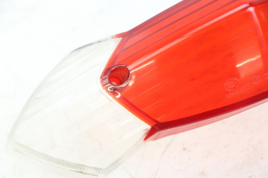photo de TAIL LIGHT LENSE PEUGEOT KISBEE 4T 50 (2018 - 2022)