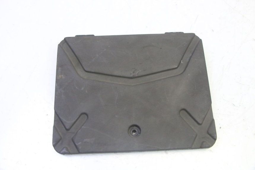 photo de BATTERY COVER KYMCO AGILITY 4T 50 (2005 - 2018)