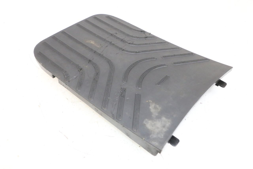 photo de BATTERY COVER SEGWAY NINEBOT E125S 1 (2022 - 2026) - Technical close-up