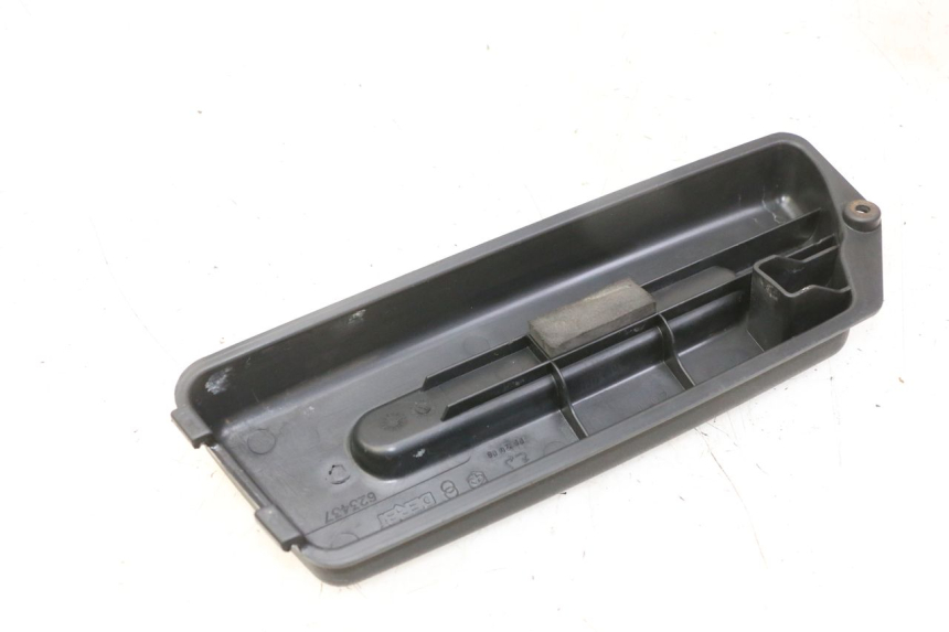 photo de BATTERY COVER PIAGGIO FLY 2T 50 (2004 - 2017)