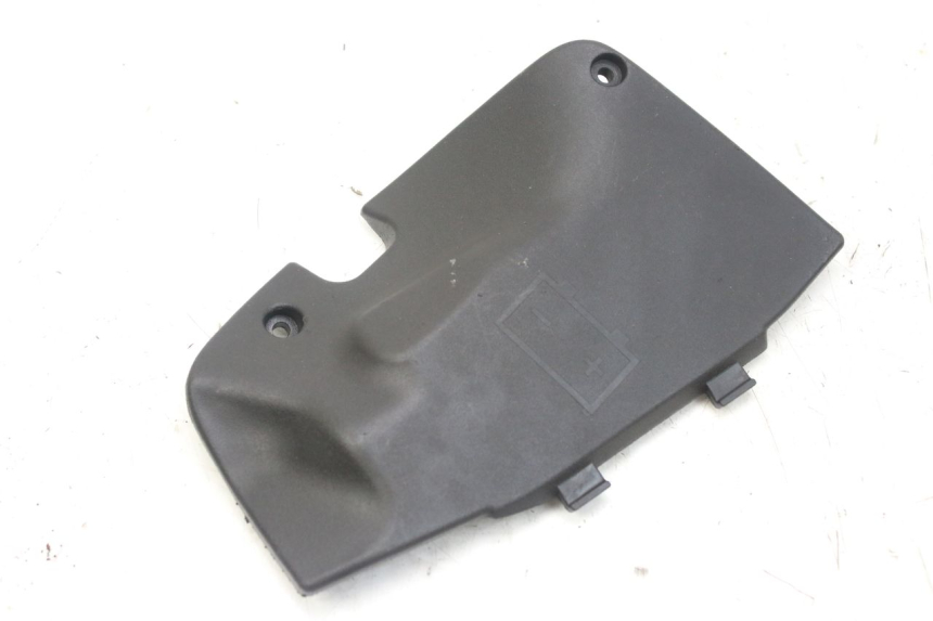 photo de BATTERY COVER PIAGGIO FLY 4T 50 (2013 - 2017)