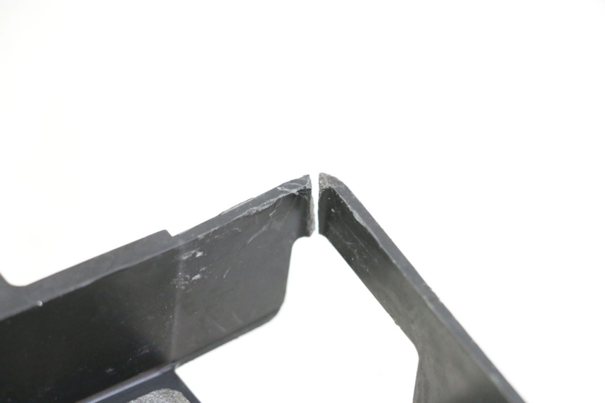 photo de BATTERY COVER YAMAHA FZ6 FAZER S2 600 (2007 - 2011)