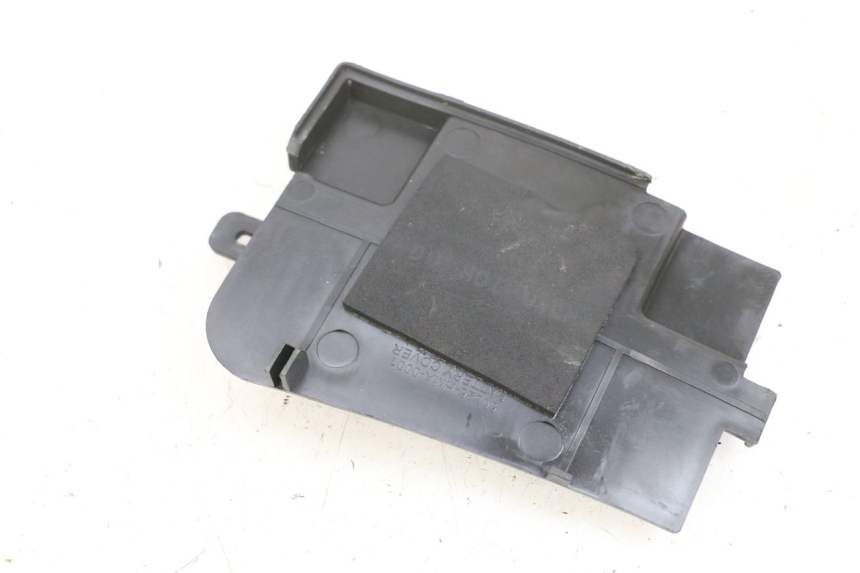 photo de BATTERY COVER SYM GTS EVO 125 (2009 - 2013) - Component detail