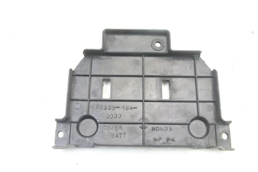 photo de BATTERY COVER HONDA VT C2 SHADOW 750 (1997 - 2001)