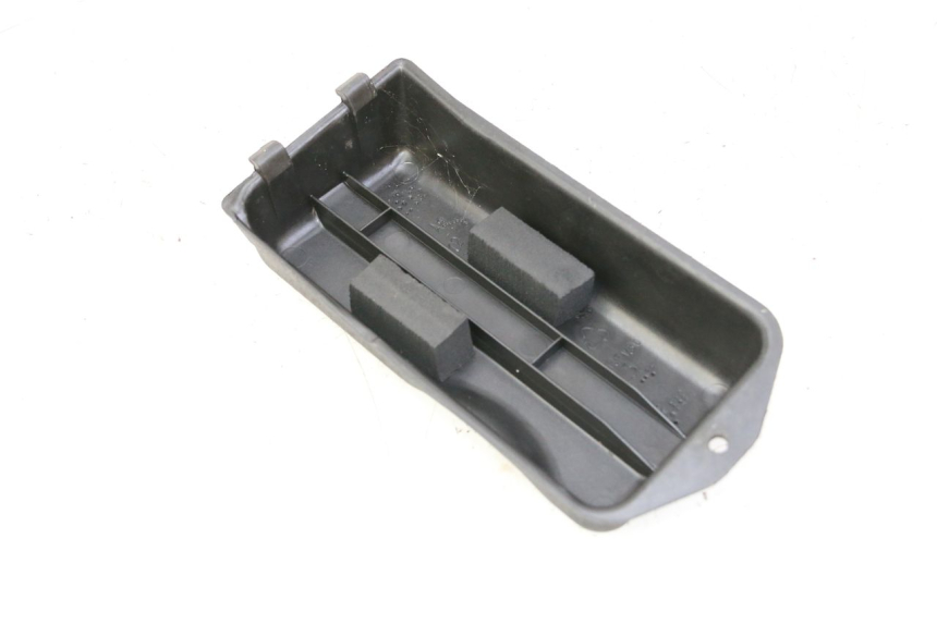 photo de BATTERY COVER PIAGGIO LXV 4T 50 (2009 - 2013)