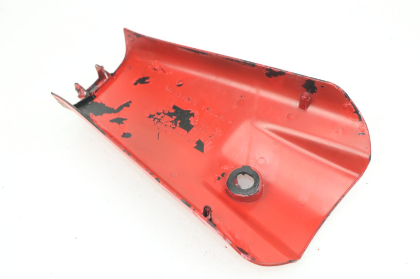 photo de BATTERY COVER MBK NITRO 50 (2004 - 2008) - Zoom on usage condition