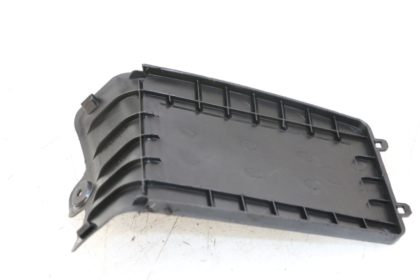 photo de BATTERY COVER PEUGEOT KISBEE 4T 50 (2018 - 2022)