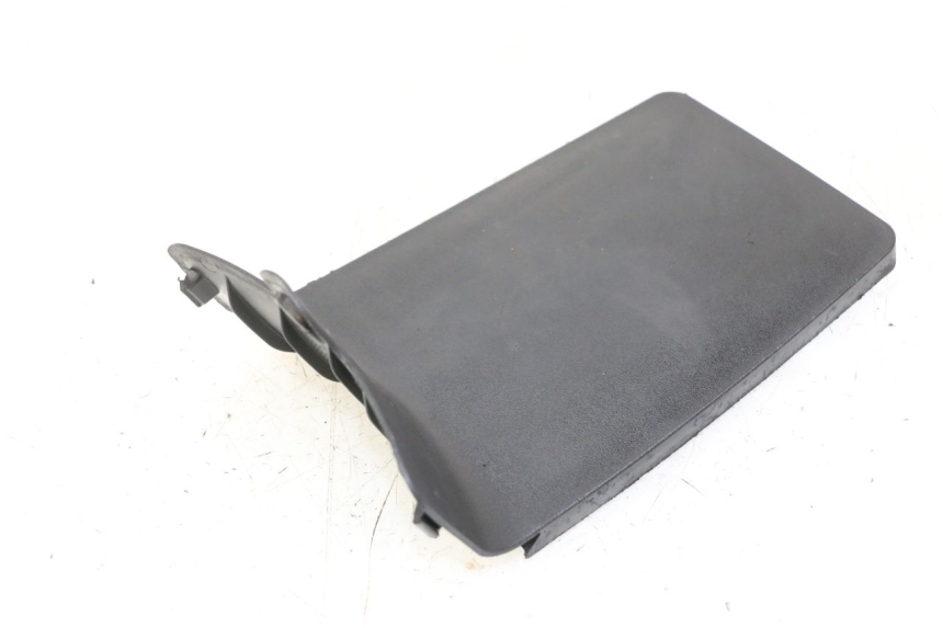 photo de BATTERY COVER PEUGEOT KISBEE 4T 50 (2018 - 2022)