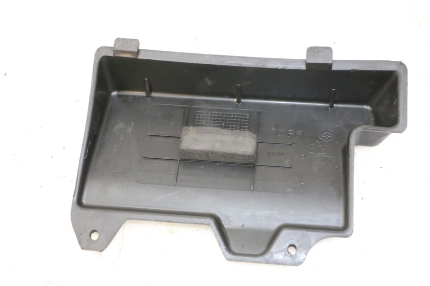 photo de BATTERY COVER PIAGGIO ZIP 4T 50 (2018 - 2020)