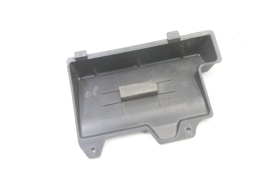 photo de BATTERY COVER PIAGGIO ZIP 4T 50 (2018 - 2020)