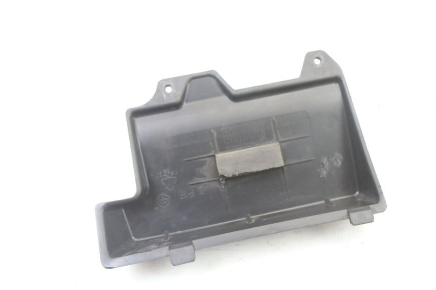 photo de BATTERY COVER PIAGGIO ZIP 4T 50 (2018 - 2020)