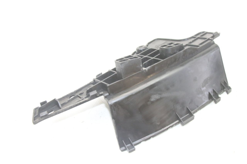 photo de BATTERY COVER SUZUKI BURGMAN 125 (2015 - 2017)