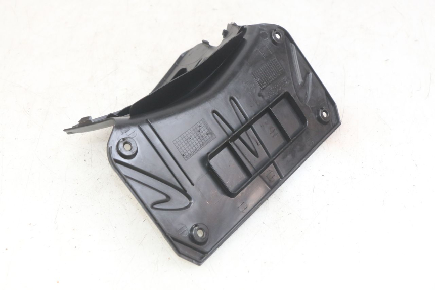 photo de BATTERY COVER PEUGEOT TWEET 125 (2018 - 2021)