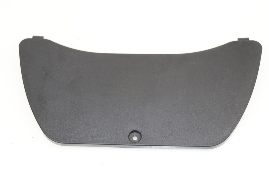photo de BATTERY COVER PIAGGIO X8 400 (2006 - 2007)