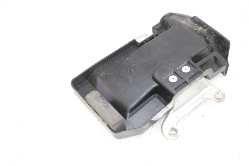 photo de BATTERY COVER YAMAHA YFM R RAPTOR 250 (2008 - 2014) - Zoom on usage condition