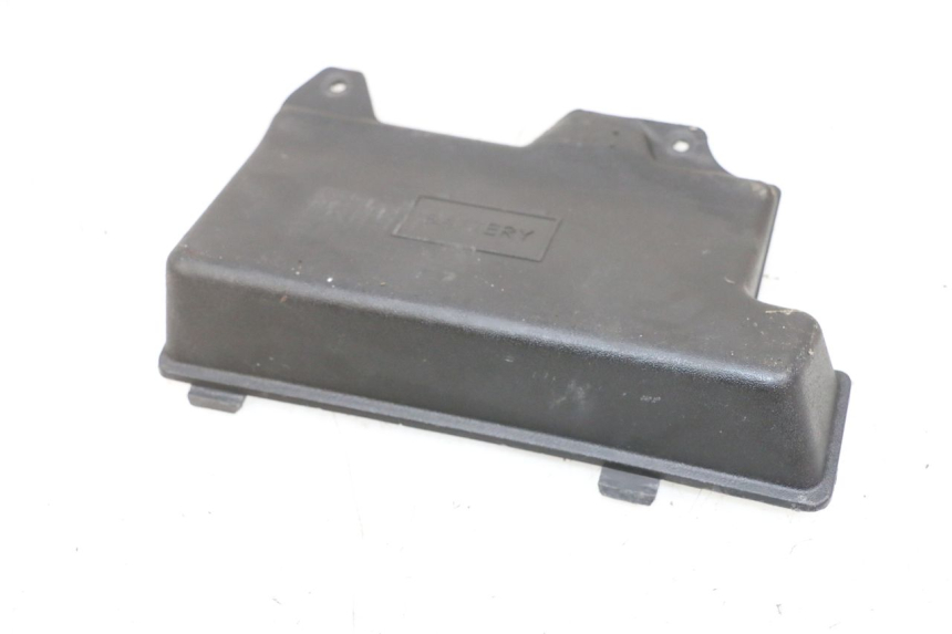 photo de BATTERY COVER PIAGGIO ZIP 4T 50 (2018 - 2020) - Zoom on usage condition