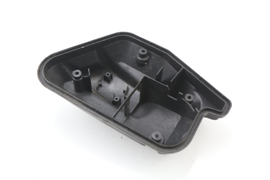 photo de BOX FILTER COVER YAMAHA BW'S 50 (2004 - 2017) - Component detail