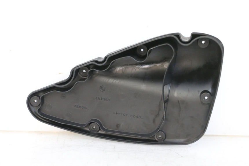 photo de BOX FILTER COVER RENAULT KOURANOS 125 (2001 - 2004)
