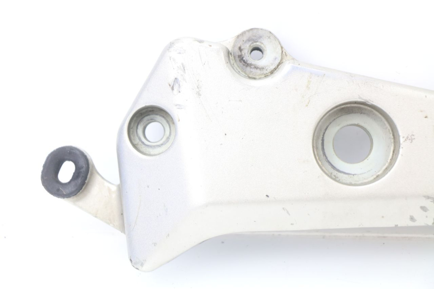 photo de FRAME COVER HONDA CBF 500 (2004 - 2007)