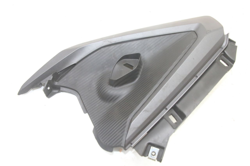 photo de RIGHT SIDE FRAME COVER HONDA FORZA 125 (2021 - 2025)