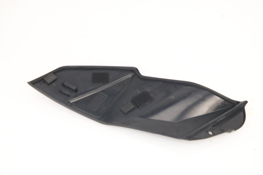 photo de RIGHT SIDE FRAME COVER SUZUKI GSR 750 (2011 - 2017)