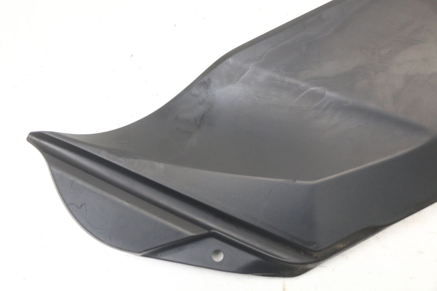 photo de RIGHT SIDE FRAME COVER SUZUKI GSR 750 (2011 - 2017)