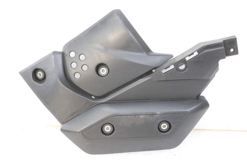 photo de RIGHT SIDE FRAME COVER YAMAHA XJ6 ABS 600 (2008 - 2016)